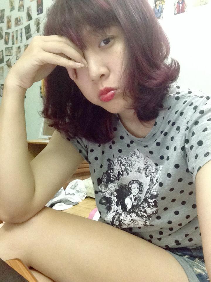 女的扒开腿让男的捅